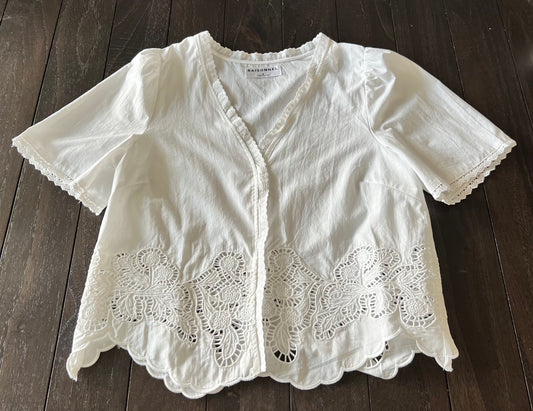 Scallop Hem Puff Sleeve Top