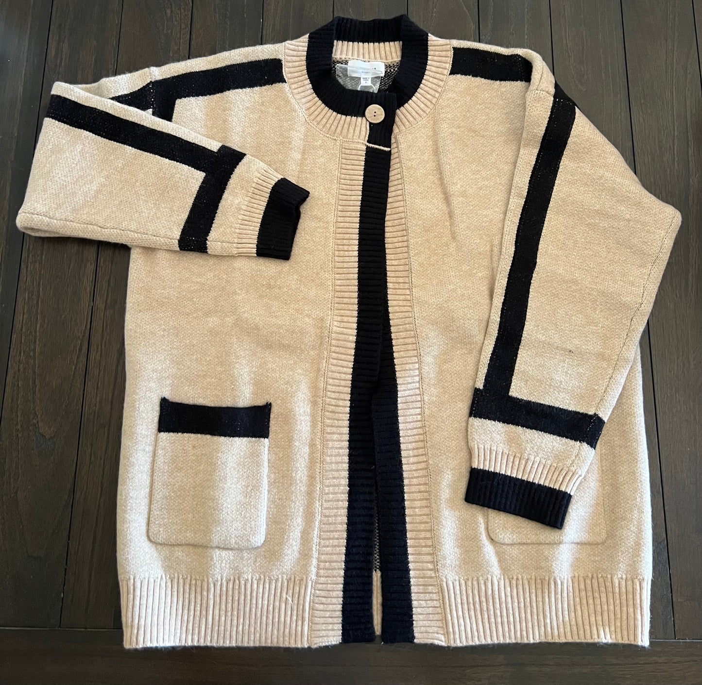 Contrast Line Cardigan